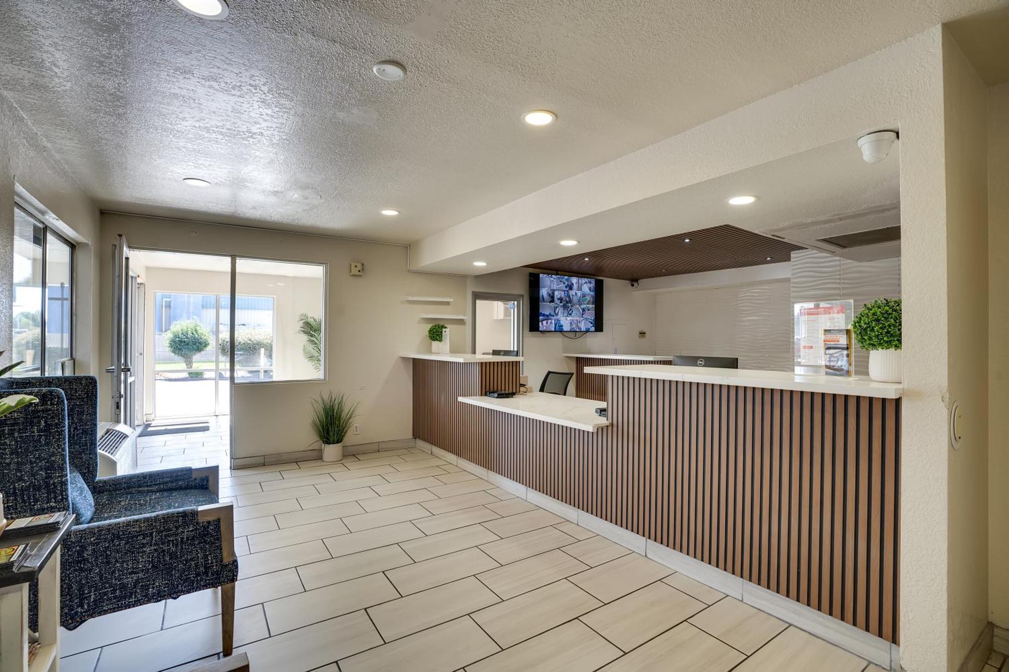 Econo Lodge Stockton Near I-5 Fairgrounds Zewnętrze zdjęcie