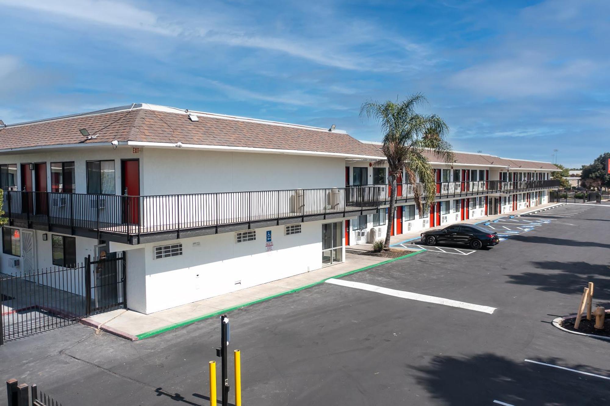 Econo Lodge Stockton Near I-5 Fairgrounds Zewnętrze zdjęcie