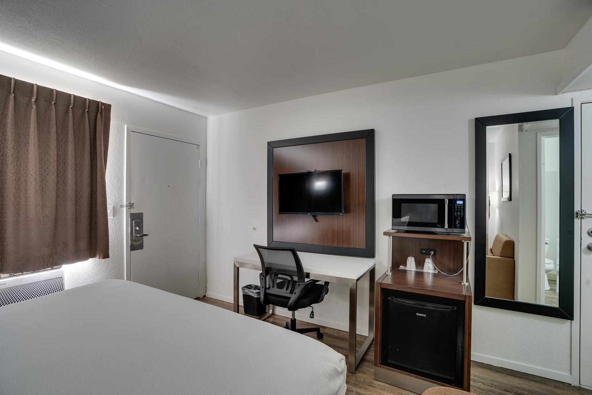 Econo Lodge Stockton Near I-5 Fairgrounds Zewnętrze zdjęcie