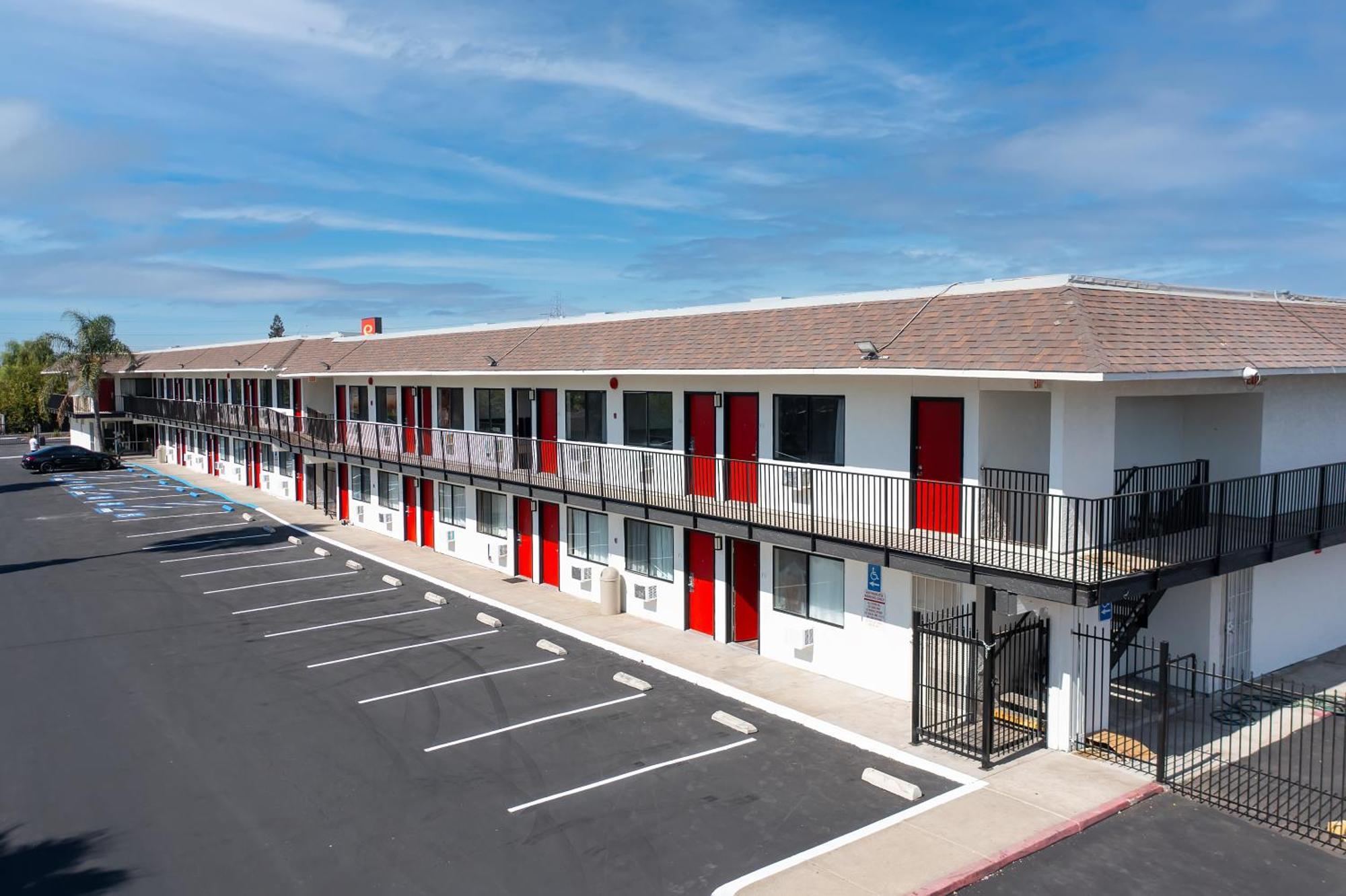 Econo Lodge Stockton Near I-5 Fairgrounds Zewnętrze zdjęcie