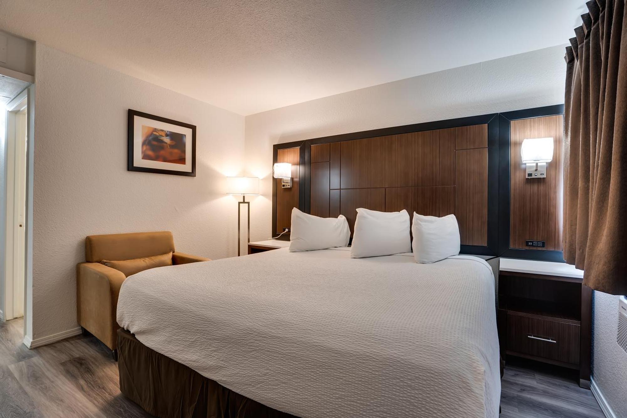 Econo Lodge Stockton Near I-5 Fairgrounds Zewnętrze zdjęcie