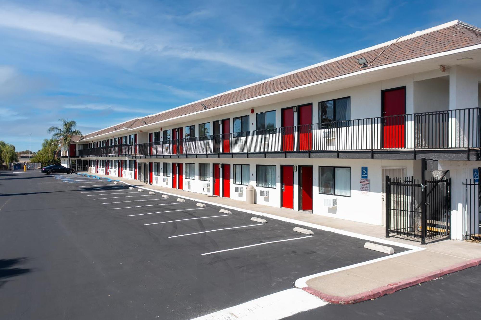 Econo Lodge Stockton Near I-5 Fairgrounds Zewnętrze zdjęcie